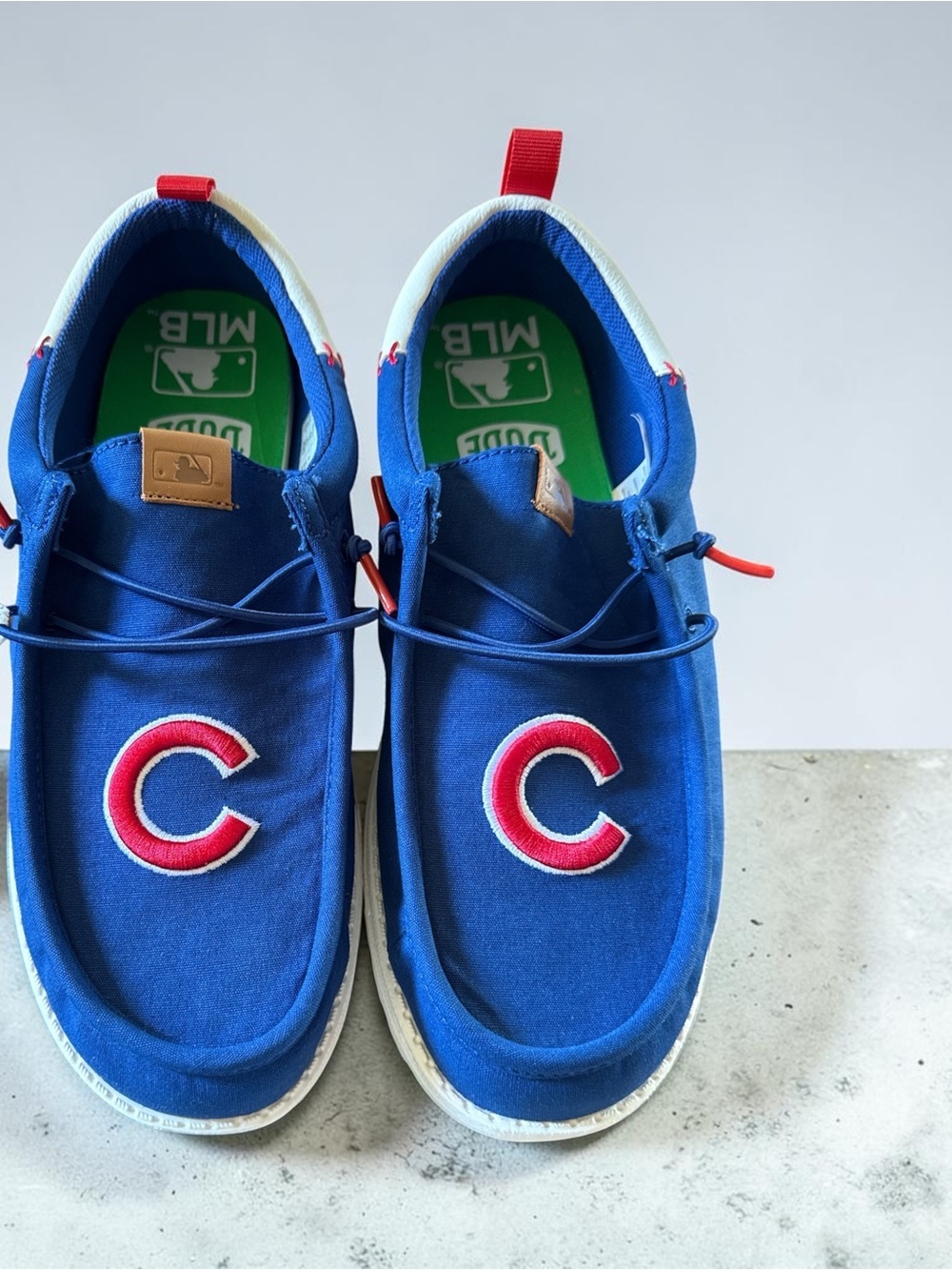 Hey Dudes- Men’s MLB Chicago Cubs Royal Wally Casual Shoe. Sz 11